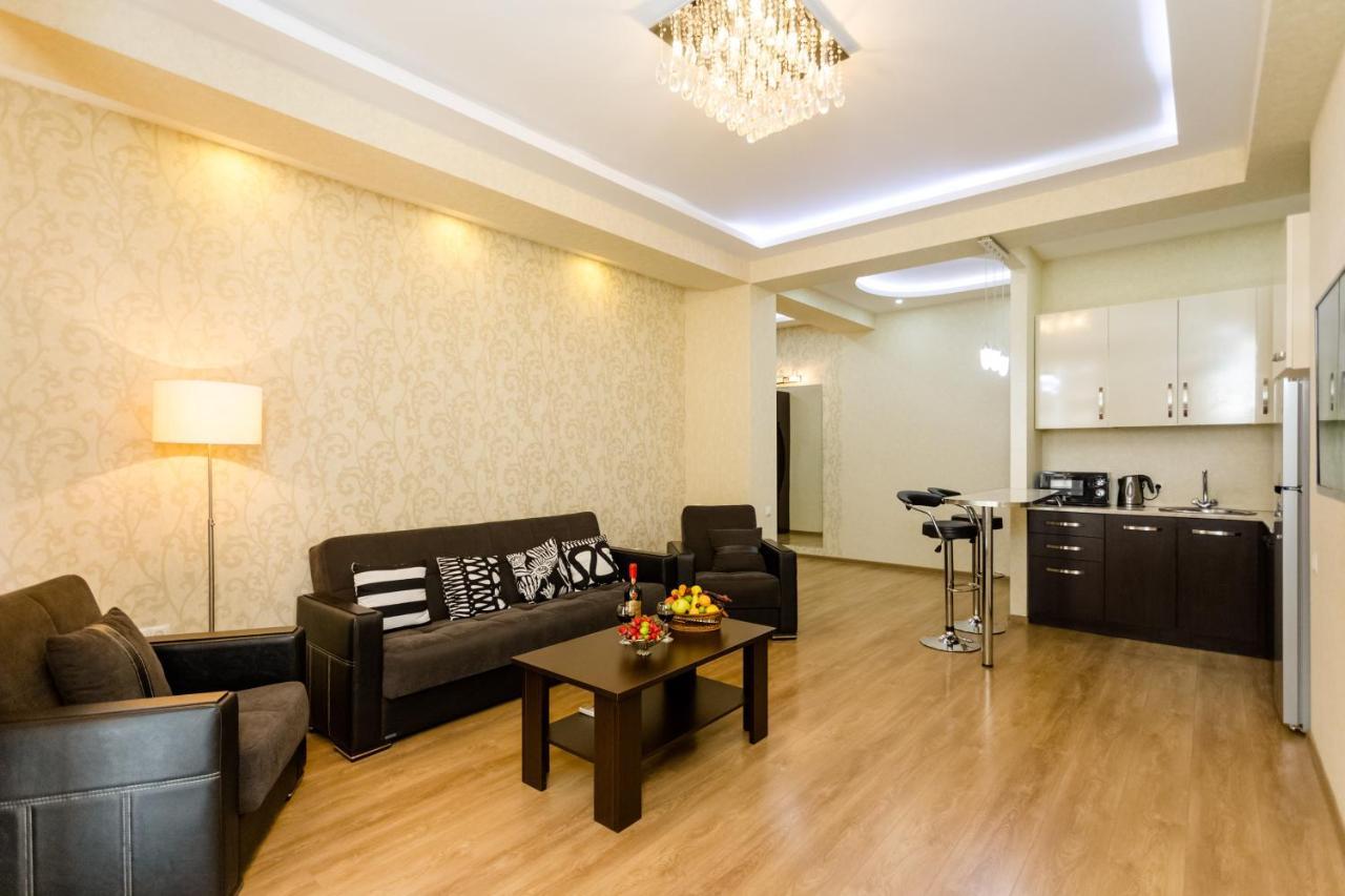 New! - Downtown Apartment 第比利斯 外观 照片